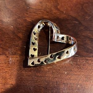 Avon Vintage Goldtone Whispy Cutout Heart Pin Brooch